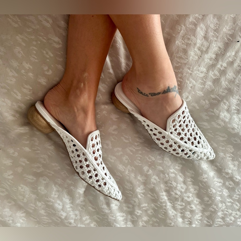 INC International Concepts White Perforated Mules